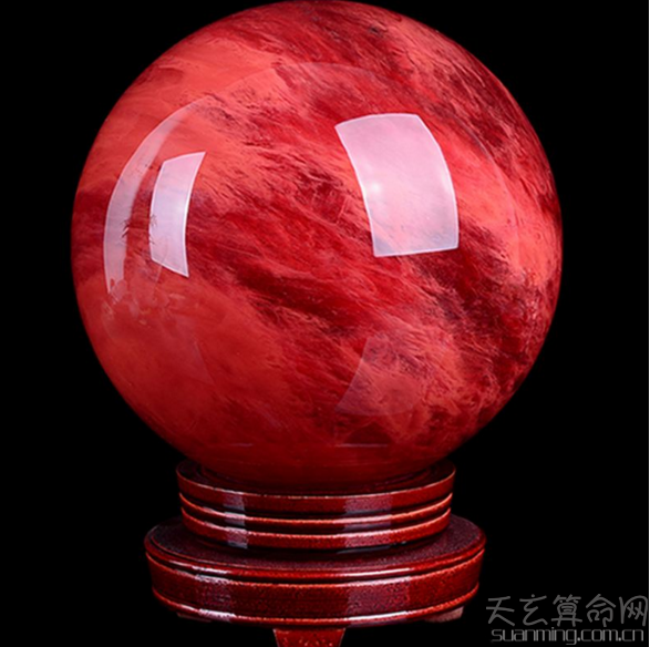 红色水晶球(红水晶球的风水作用以及摆放)